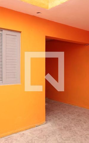 Casa para alugar com 150m², 2 quartos e 1 vagaÁrea de serviço