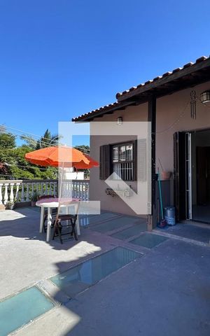 Casa à venda com 146m², 4 quartos e 2 vagasVaranda