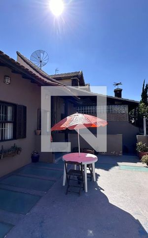 Casa à venda com 146m², 4 quartos e 2 vagasVaranda
