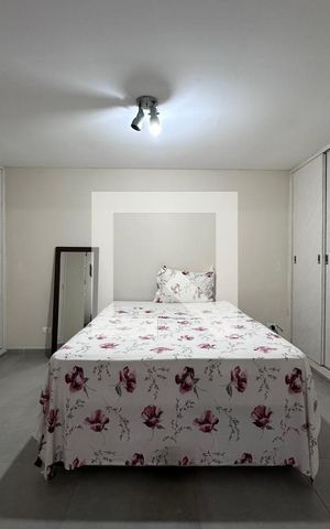 Casa à venda com 146m², 4 quartos e 2 vagasSuíte