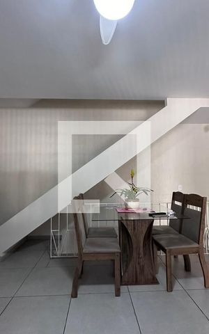 Casa à venda com 146m², 4 quartos e 2 vagasSala