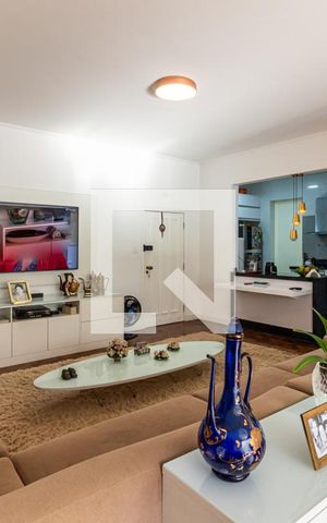 Apartamento à venda com 154m², 3 quartos e sem vaga Apartamento à venda com 154m², 3 quartos e sem vagaSala