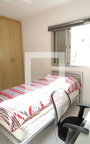 Casa à venda com 279m², 3 quartos e 6 vagasQuarto 1