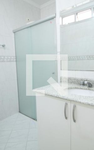 Casa à venda com 279m², 3 quartos e 6 vagas Casa à venda com 279m², 3 quartos e 6 vagasBanheiro