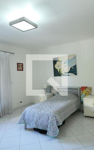 Casa à venda com 279m², 3 quartos e 6 vagasSuíte