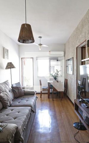 Apartamento à venda com 70m², 2 quartos e 1 vaga Apartamento à venda com 70m², 2 quartos e 1 vagaSala