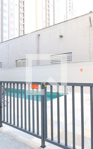 Apartamento à venda com 40m², 2 quartos e sem vagaÁrea comum - Piscina