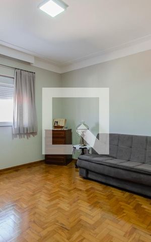 Casa à venda com 400m², 3 quartos e 4 vagas Casa à venda com 400m², 3 quartos e 4 vagasQuarto 2