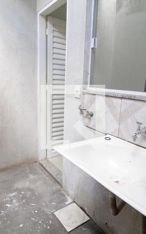 Casa para alugar com 107m², 2 quartos e 1 vagaÁrea de Serviço