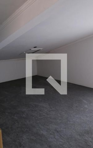 Casa à venda com 620m², 4 quartos e 4 vagasSótão