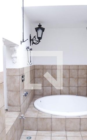 Casa à venda com 620m², 4 quartos e 4 vagasBanheiro da Suíte Master