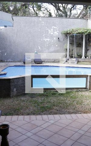 Casa à venda com 620m², 4 quartos e 4 vagasPiscina