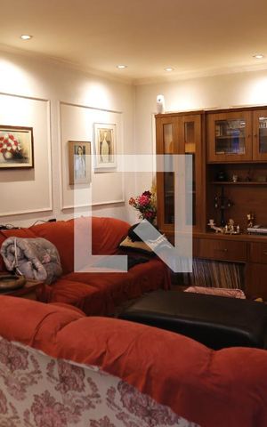 Casa à venda com 620m², 4 quartos e 4 vagasSala de TV
