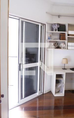 Casa à venda com 620m², 4 quartos e 4 vagasSuíte 1