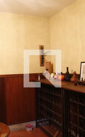 Casa à venda com 620m², 4 quartos e 4 vagasAdega