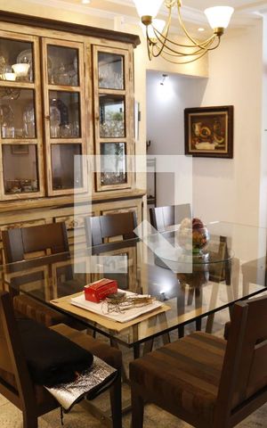 Casa à venda com 620m², 4 quartos e 4 vagasSala de Jantar