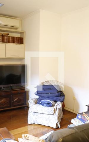 Casa à venda com 620m², 4 quartos e 4 vagasQuarto