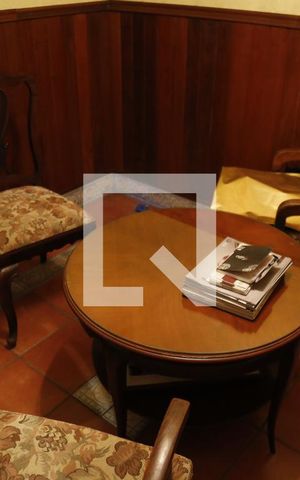 Casa à venda com 620m², 4 quartos e 4 vagasAdega