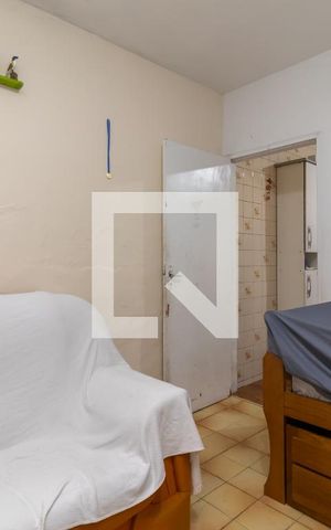 Casa à venda com 75m², 2 quartos e 2 vagasSala