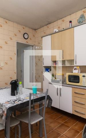 Casa à venda com 75m², 2 quartos e 2 vagasCozinha