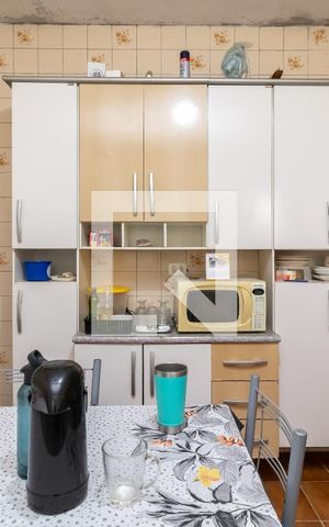 Casa à venda com 75m², 2 quartos e 2 vagasCozinha