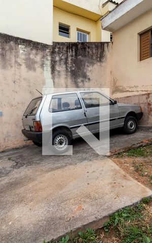 Casa à venda com 75m², 2 quartos e 2 vagasGaragem