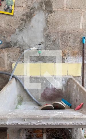 Casa à venda com 75m², 2 quartos e 2 vagasÁrea de Serviço