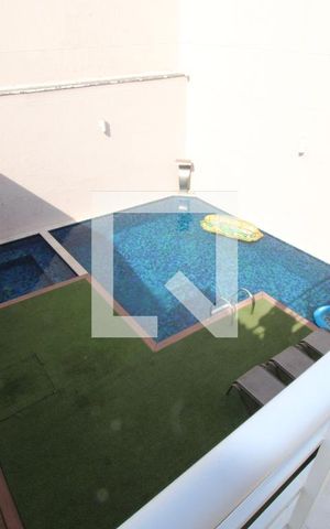 Casa à venda com 437m², 5 quartos e 8 vagasÁrea externa