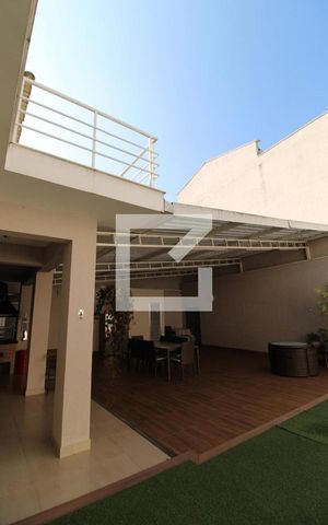 Casa à venda com 437m², 5 quartos e 8 vagasÁrea externa