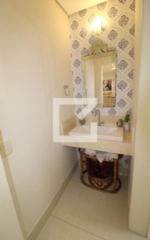 Casa à venda com 437m², 5 quartos e 8 vagasLavabo