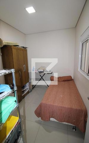 Casa à venda com 437m², 5 quartos e 8 vagasQuarto de Serviço