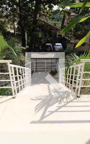 Casa à venda com 437m², 5 quartos e 8 vagasÁrea externa