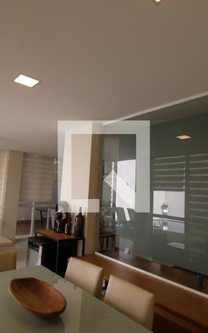 Casa à venda com 437m², 5 quartos e 8 vagasDetalhe Sala