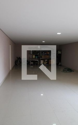 Casa à venda com 437m², 5 quartos e 8 vagasGaragem