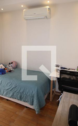Casa à venda com 437m², 5 quartos e 8 vagasSuíte 4