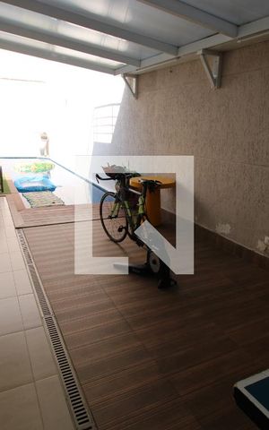 Casa à venda com 437m², 5 quartos e 8 vagasÁrea externa