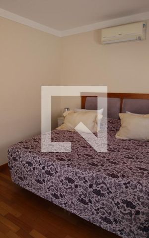Casa à venda com 437m², 5 quartos e 8 vagasSuíte 3