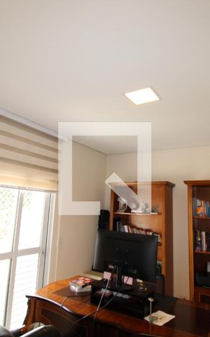 Casa à venda com 437m², 5 quartos e 8 vagasEscritório