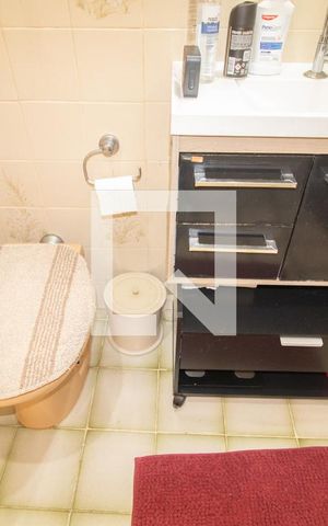 Casa à venda com 160m², 3 quartos e 2 vagas Casa à venda com 160m², 3 quartos e 2 vagasBanheiro