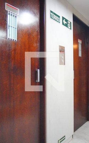 Apartamento para alugar com 159m², 5 quartos e sem vagaElevadores