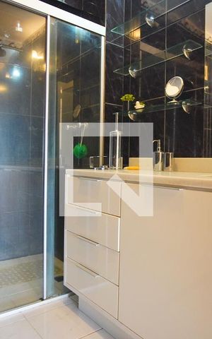 Apartamento para alugar com 159m², 5 quartos e sem vagaBanheiro da Suíte