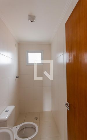 Apartamento para alugar com 100m², 2 quartos e 1 vaga Apartamento para alugar com 100m², 2 quartos e 1 vagaBanheiro da Suíte