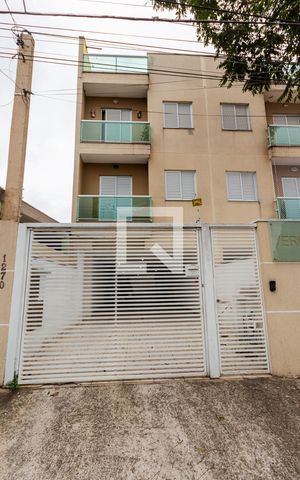 Apartamento para alugar com 100m², 2 quartos e 1 vaga Apartamento para alugar com 100m², 2 quartos e 1 vagaFachada