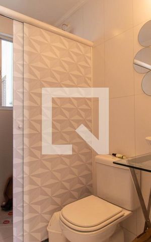 Apartamento para alugar com 80m², 2 quartos e 1 vaga Apartamento para alugar com 80m², 2 quartos e 1 vagaBanheiro