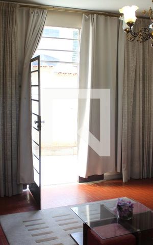Casa à venda com 120m², 3 quartos e 3 vagasSala