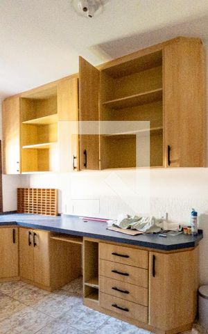 Casa de condomínio para alugar com 600m², 4 quartos e 2 vagas Casa de condomínio para alugar com 600m², 4 quartos e 2 vagasSuíte Térreo