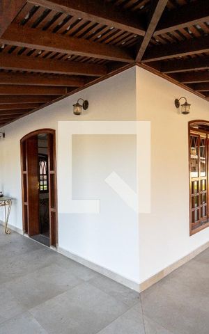 Casa de condomínio para alugar com 600m², 4 quartos e 2 vagas Casa de condomínio para alugar com 600m², 4 quartos e 2 vagasVaranda da Sala