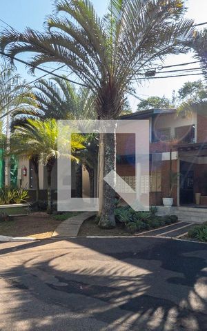 Casa de condomínio para alugar com 600m², 4 quartos e 2 vagas Casa de condomínio para alugar com 600m², 4 quartos e 2 vagasÁrea comum - Salão de festas