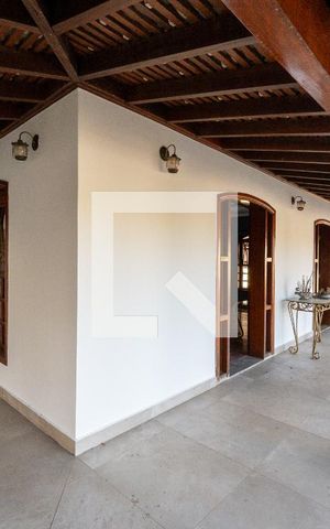 Casa de condomínio para alugar com 600m², 4 quartos e 2 vagas Casa de condomínio para alugar com 600m², 4 quartos e 2 vagasVaranda da Sala