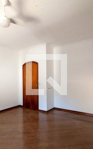 Casa de condomínio para alugar com 600m², 4 quartos e 2 vagas Casa de condomínio para alugar com 600m², 4 quartos e 2 vagasSuíte 3